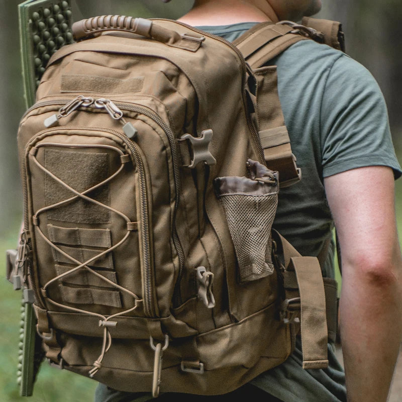 LQARMY 65L Outdoor Tactical Backpack Men's Outdoor Hiking Bag Large Capacity Military Army Bags Travelling Camping Rucksack